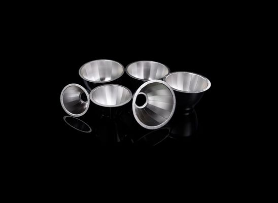 Высокоэффективный, устойчивый к УФ-излучению, регулируемый светодиодный отражатель COB с эффективностью 98% для магазинов и отелей